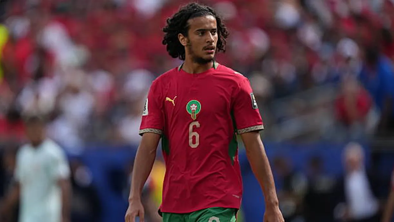 Ayyoud Bouaddi Sudah Sepakat, Transfer ke Manchester City Masih Terkendala