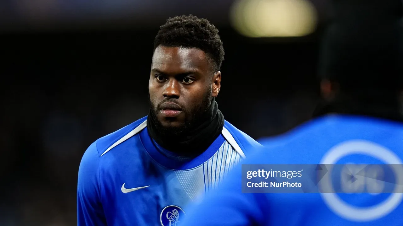 Benoit Badiashile berpeluang bergabung dengan Napoli melalui skema pinjaman musim panas ini