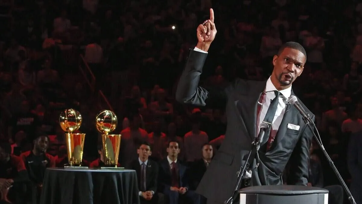 Chris Bosh Ingatkan Wembanyama Tentang Bahaya Kesehatan - sumber: (mainbasket)