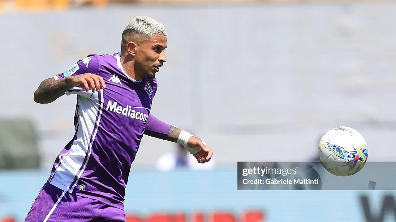Dodo berpeluang meninggalkan Fiorentina setelah Newcastle United menunjukkan ketertarikan