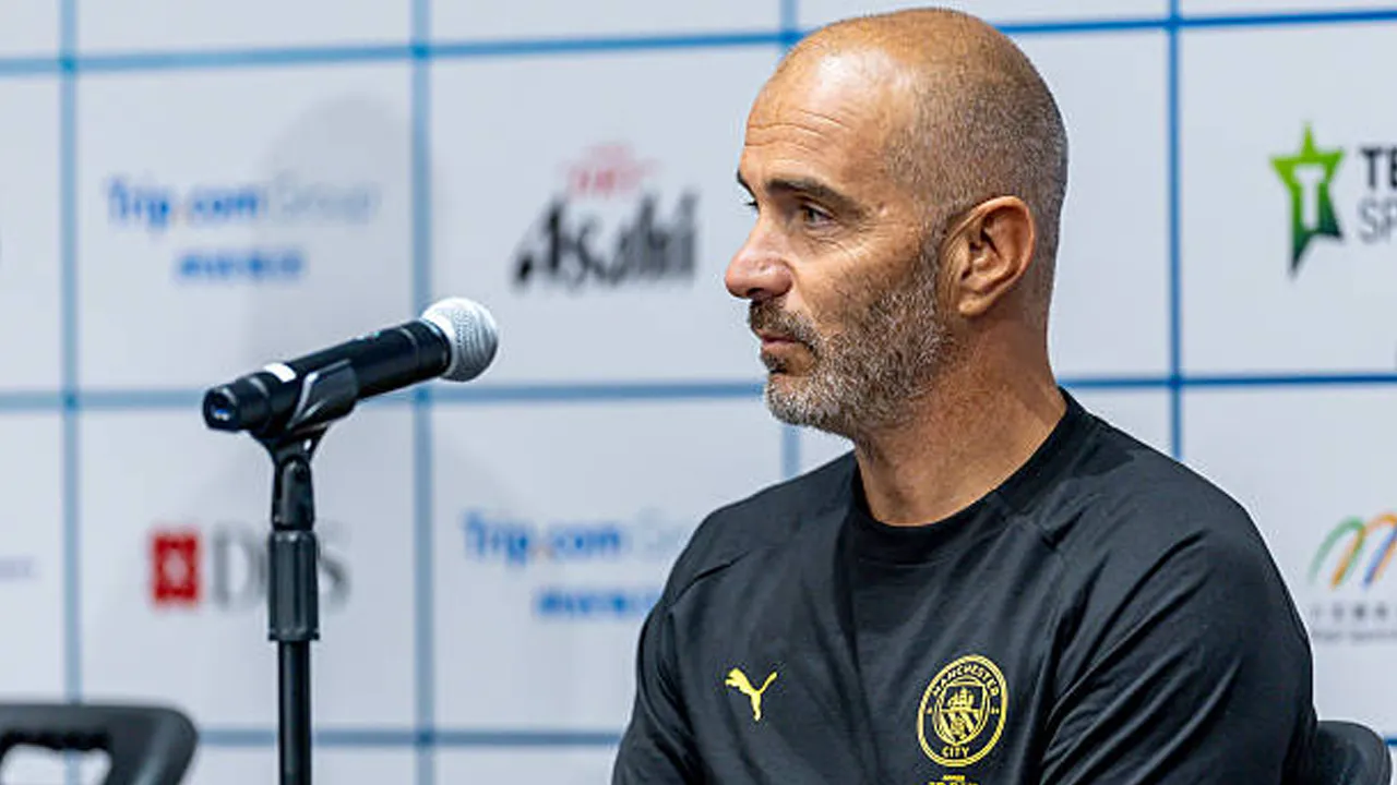 Enzo Maresca Ungkap Update Transfer Geronimo Rulli dan James Trafford