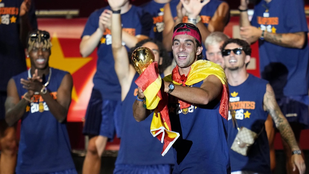 Ferran Torres Membantah Mengenai Adanya Pesan Politik