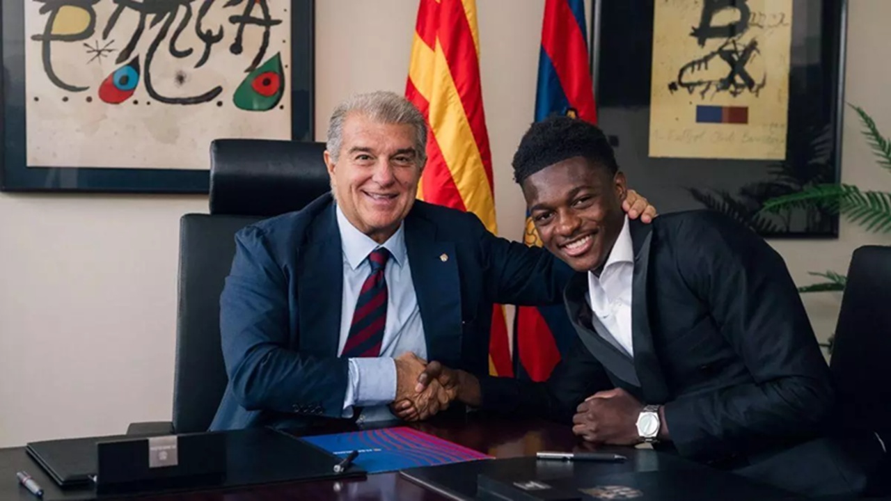 Joan Laporta Resmikan Penandatanganan Jesse Bisiwu