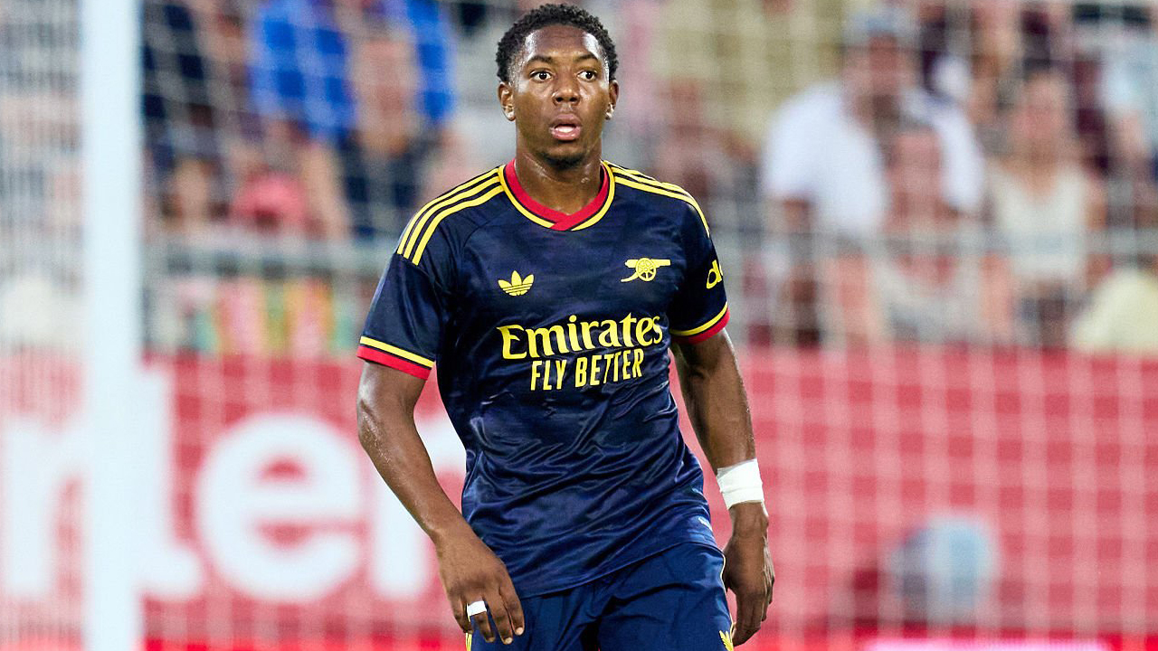 MU Tak Berencana Bajak Myles Lewis-Skelly dari Arsenal