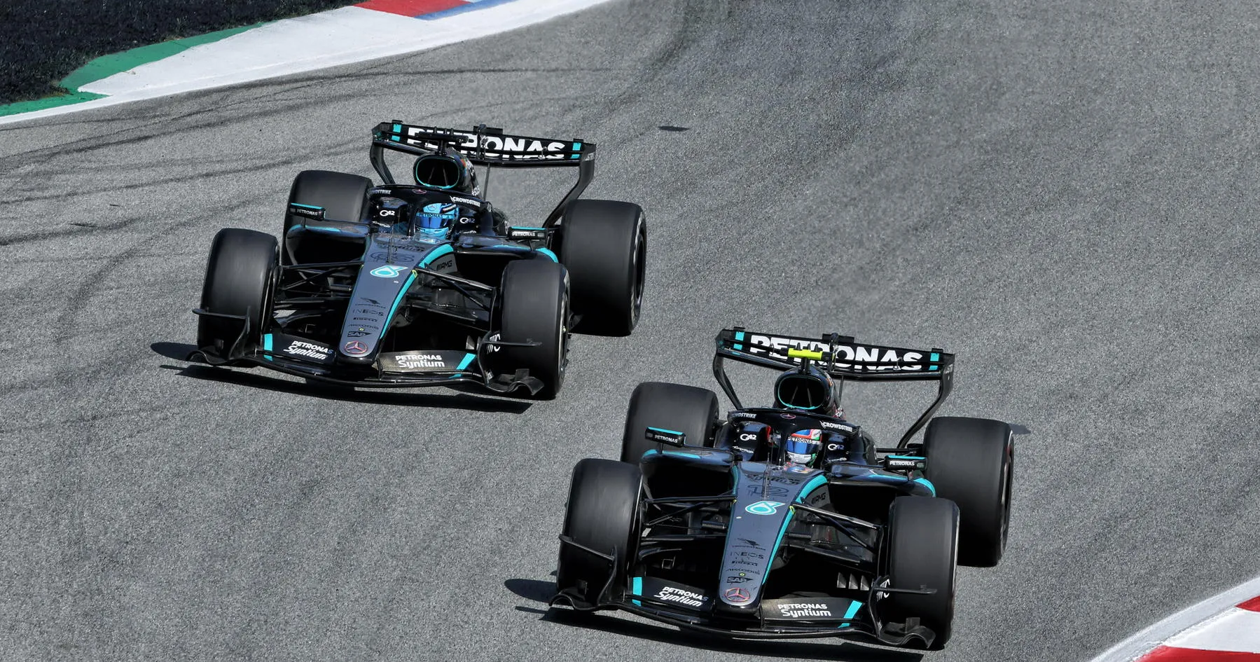 Tantangan Tersembunyi di Balik Dominasi F1 Mercedes - sumber: (racingnews365)