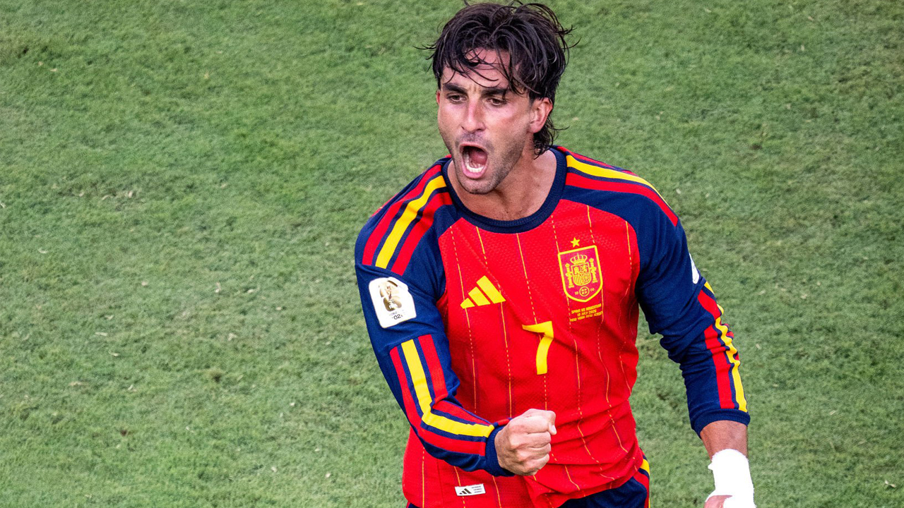 Topi Ferran Torres Jadi Sorotan, Begini Penjelasan Sang Pahlawan Spanyol