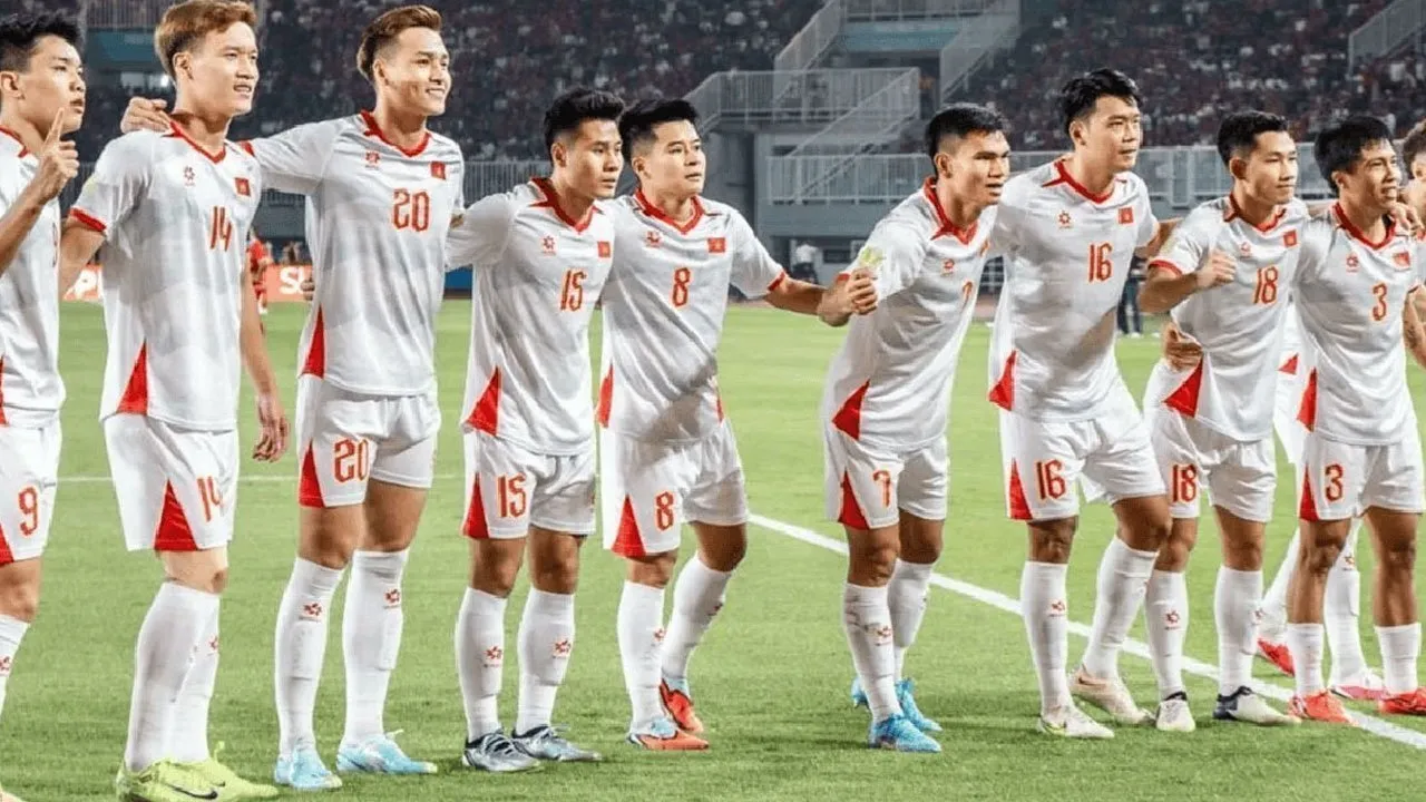 Vietnam sukses kalahkan Timnas Indonesia 0-3 di Stadion Pakansari dalam gelaran Piala AFF 2026.