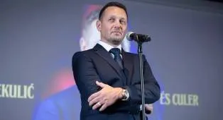 Aleksander Sekulic Janji Barcelona Akan Bersaing dalam Perebutan Gelar