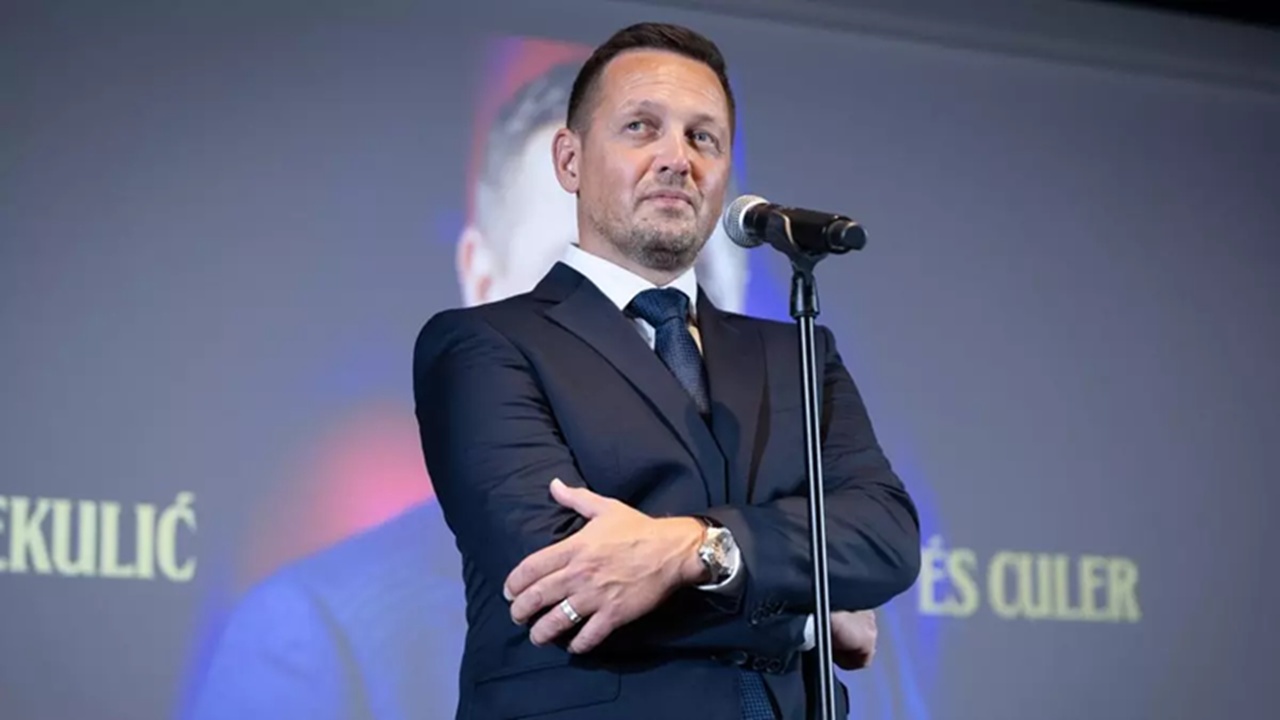 Aleksander Sekulic Janji Barcelona Akan Bersaing dalam Perebutan Gelar