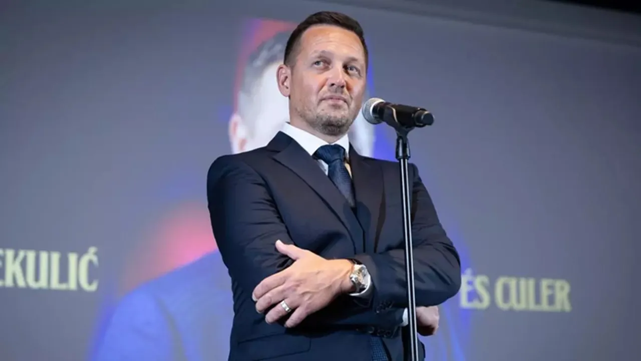 Aleksander Sekulic Janji Barcelona Akan Bersaing dalam Perebutan Gelar