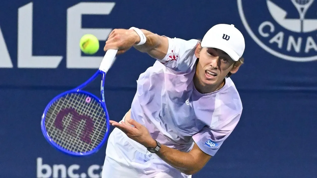 Alex De Minaur Selamat Dari Laga Pembuka Penuh Drama Di Montreal