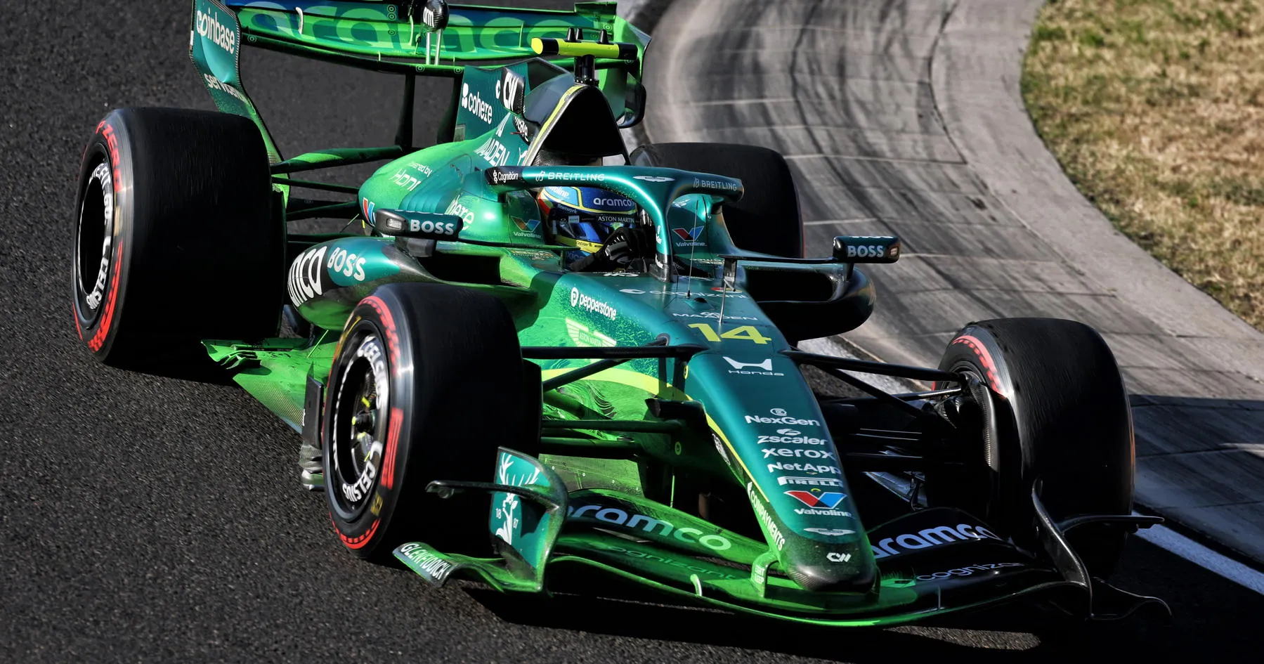 Aston Martin Raih Pujian Usai Peningkatan Signifikan di F1 - sumber: (racingnews365)
