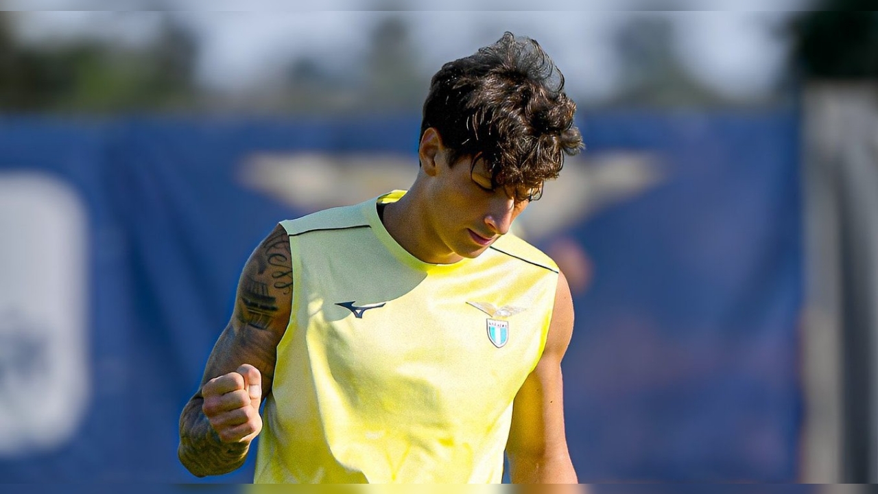 Cari Bek Kanan, Cagliari Incar Bintang Muda Lazio