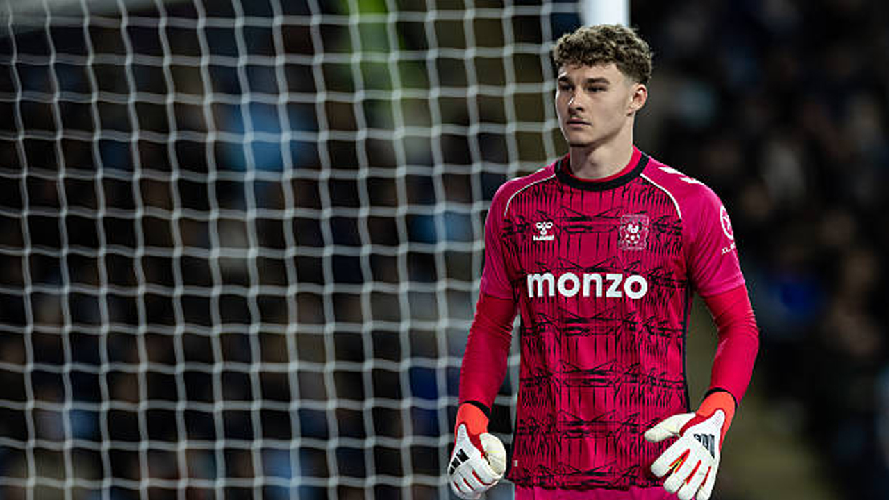 Coventry City Permanenkan Carl Rushworth dari Brighton and Hove Albion