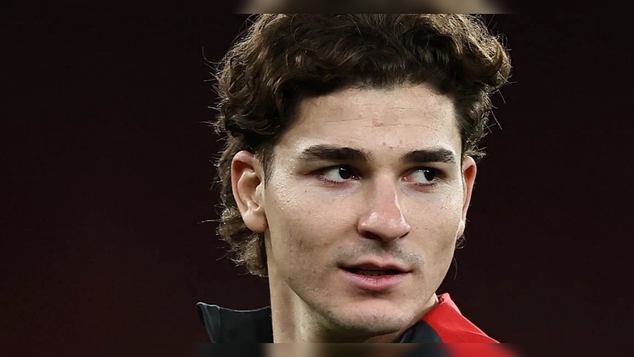 Direktur Barcelona Siap Bertemu Agen Alvarez di Madrid
