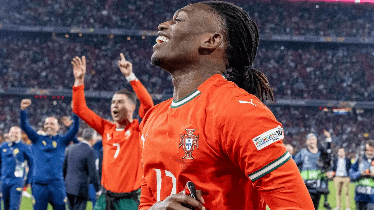 Galatasaray Paling Getol Kejar Rafael Leao, Faktor Osimhen Jadi Kunci