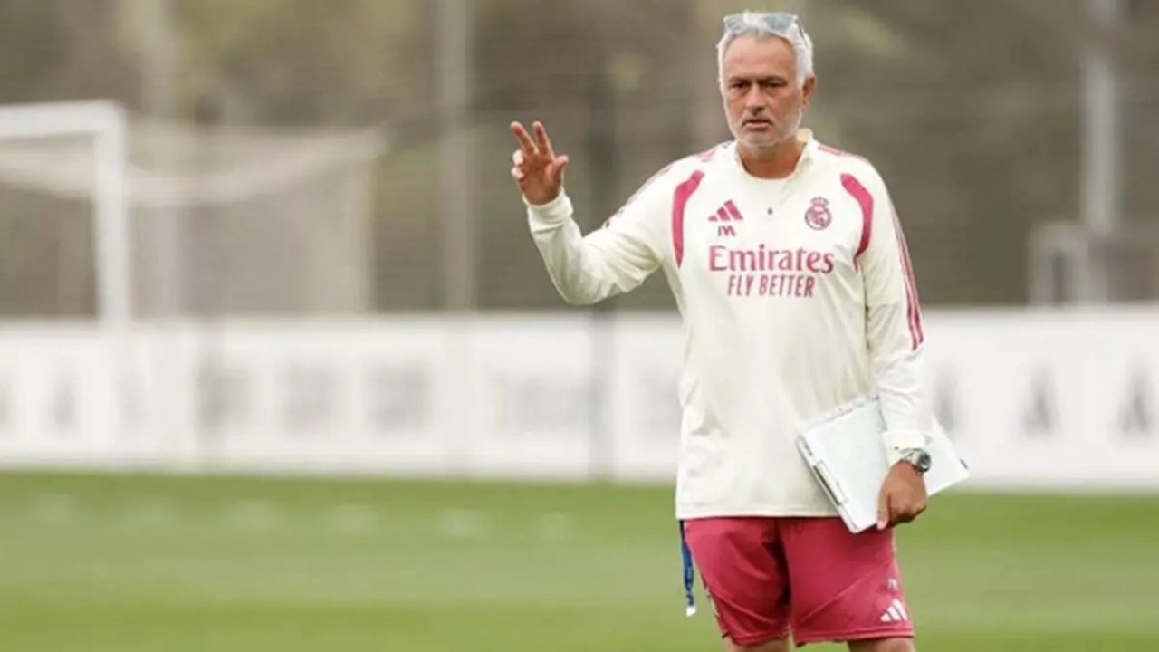 Jose Mourinho Desak Real Madrid Jual Camavinga dan Asencio
