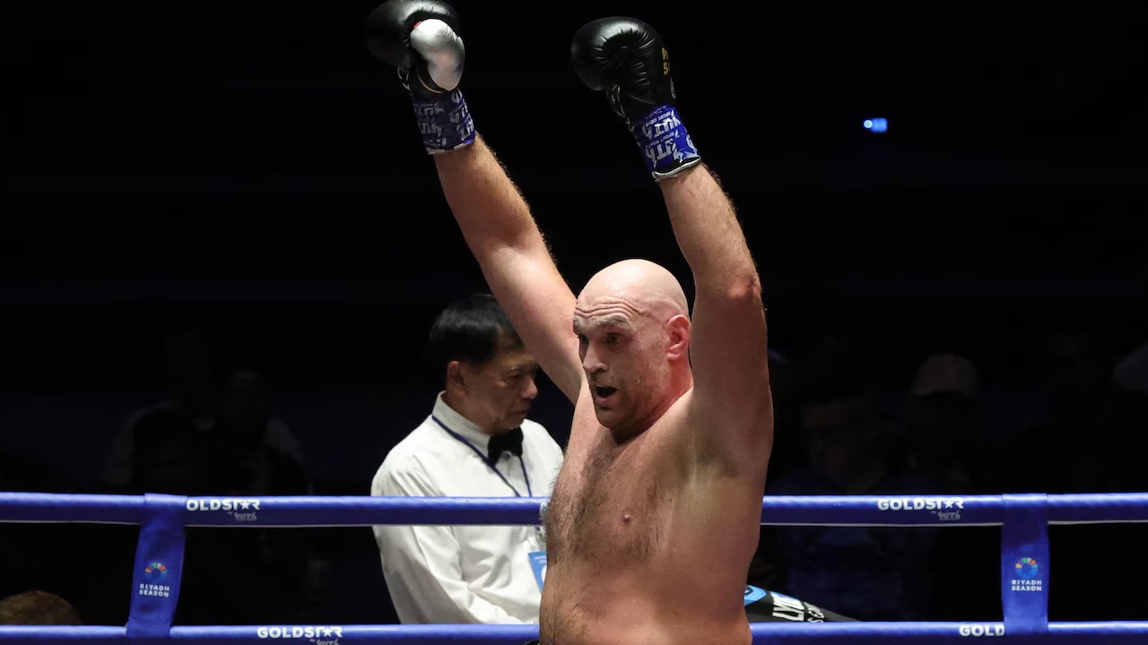 Lennox Lewis Yakin Tyson Fury Lebih Siap Kalahkan Anthony Joshua