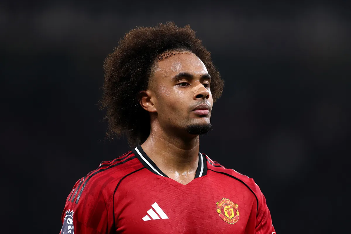 Manchester United Siap Pinjamkan Zirkzee ke Juventus - sumber: (footballitalia)