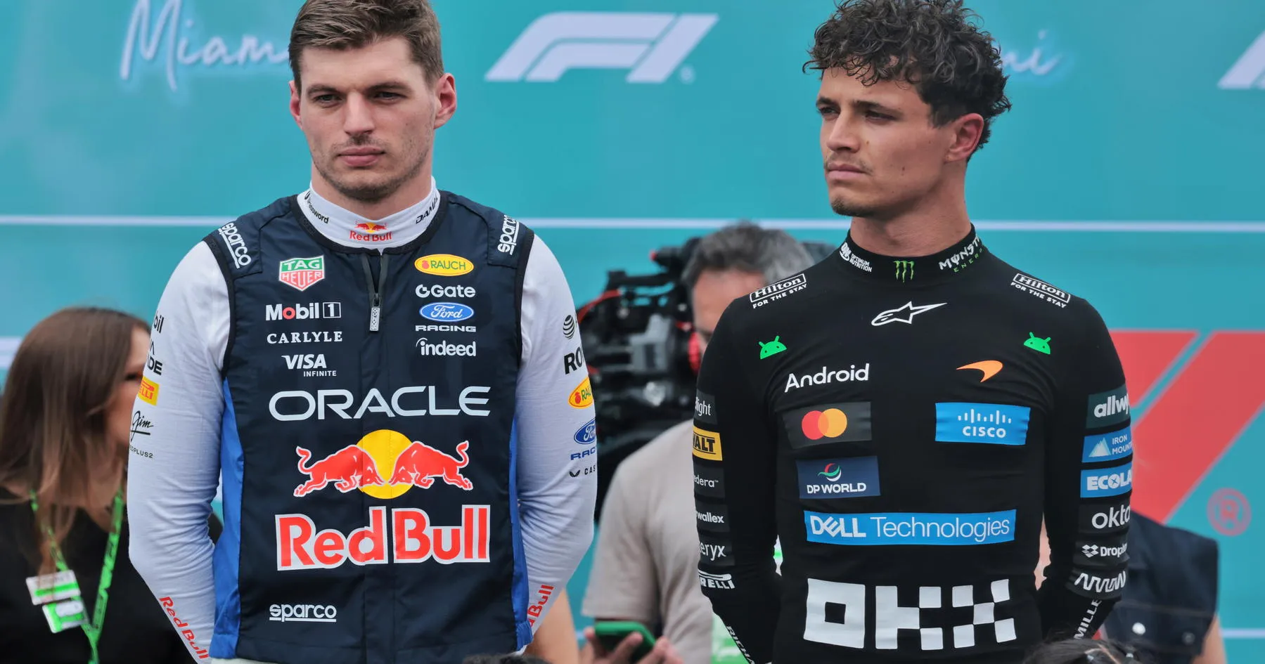 McLaren Diimbau Tak Ganggu Formasi Demi Max Verstappen - sumber: (racingnews365)