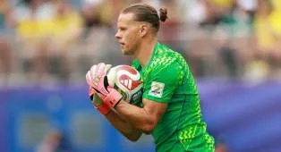 Ørjan Nyland Kembali Memperkuat RB Leipzig, Ini Momen Pentingnya