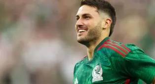 Porto Kembali Dekati Santiago Gimenez, Format Peminjaman Jadi Ganjalan