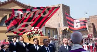 Suporter Milan Hormati Baresi, Patron Cardinale Mendapat Cemoohan