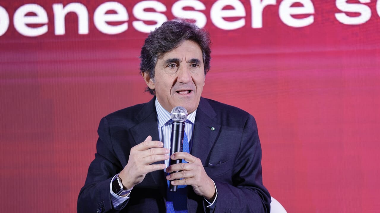 Urbano Cairo: Klub-klub Serie A Lebih Yakin Dengan Antonio Conte