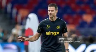 Xabi Alonso Buka Suara soal Masa Depan Nicolas Jackson