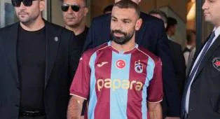 Carragher Pertanyakan Keputusan Mohamed Salah Gabung Trabzonspor