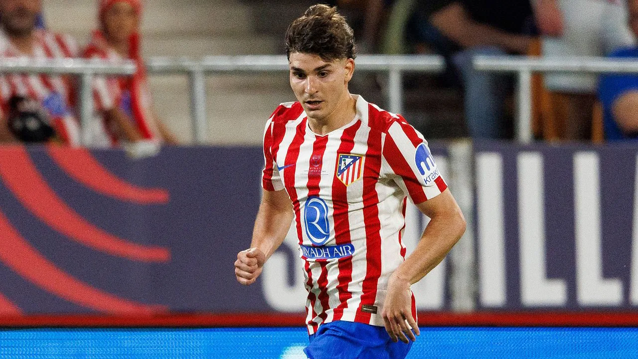 Deco Sudah Temui Agen, Atletico Tetap Ogah Lepas Julian Alvarez