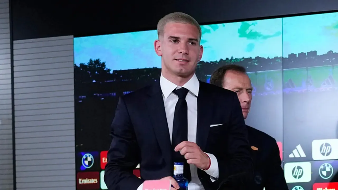 Fiorentina Rampungkan Kesepakatan Gaji untuk Pinjam Franco Mastantuono