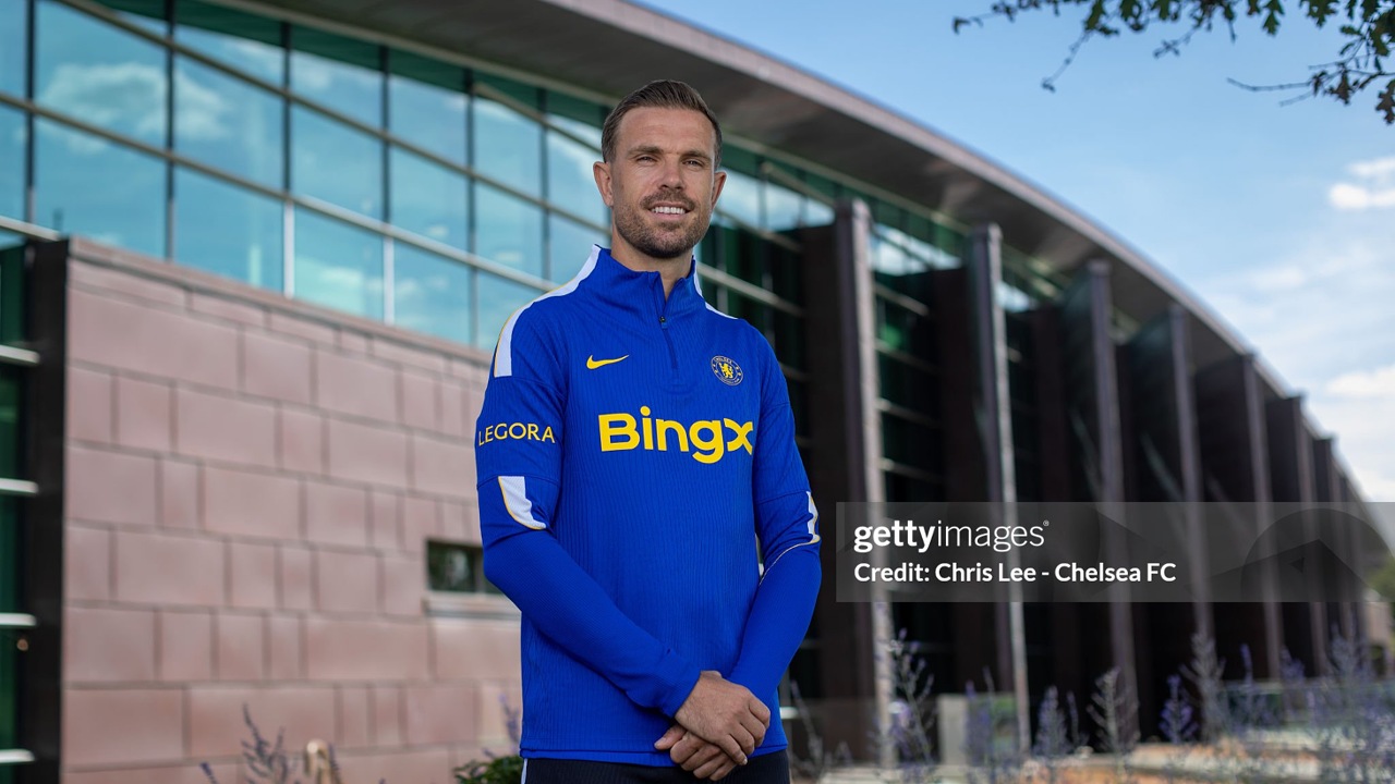 Jamie Carragher Pertanyakan Transfer Jordan Henderson ke Chelsea