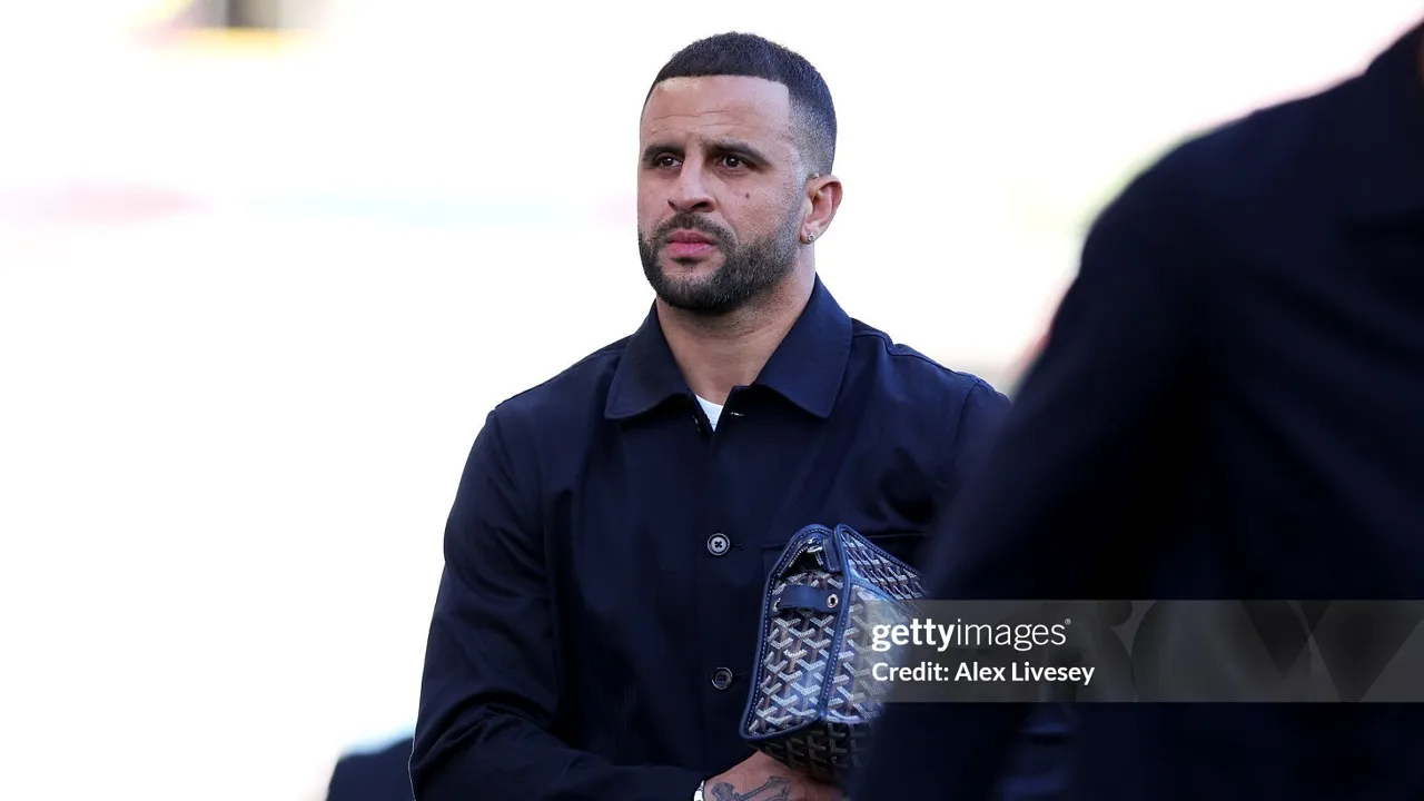 Kyle Walker berharap pensiun dari timnas Inggris memperpanjang kariernya di level klub