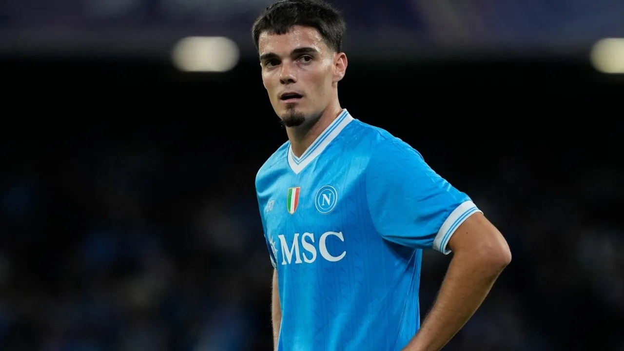 Napoli Lepas Miguel Gutierrez ke Bayer Leverkusen Senilai 30 Juta Euro