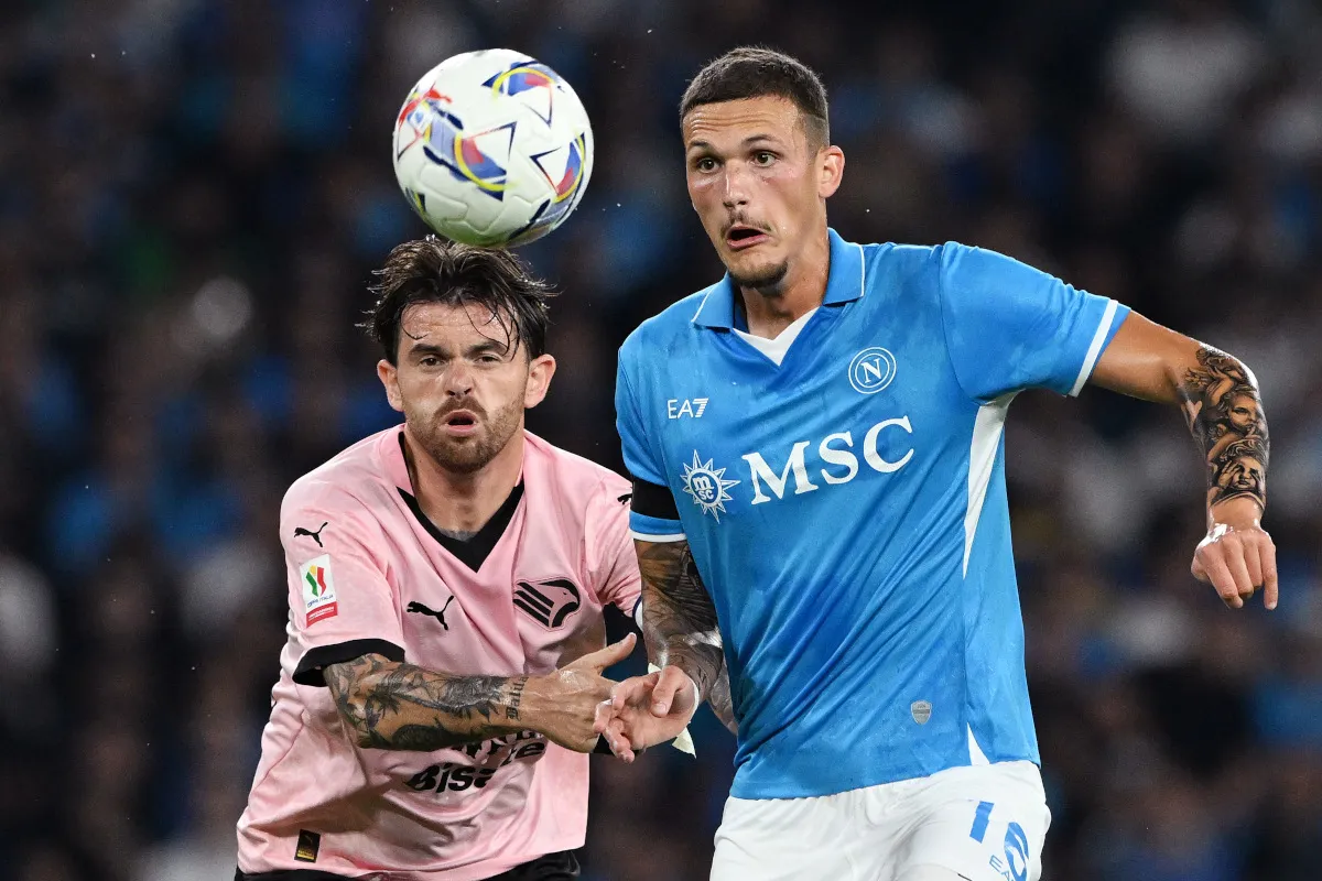 Napoli Siap Lepas Rafa Marín, Badiashile Segera Merapat - sumber: (footballitalia)