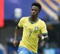 Real Madrid Naikkan Lagi Tawaran Kontrak untuk Vinicius Junior