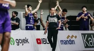 Tondi Raja Syailendra Selamatkan Hawks Dari Kehancuran