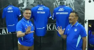 Umuh Muchtar Bakar Semangat Persib Demi Kukuhkan Juara