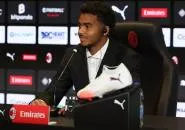 Bek Milan Odogu Diincar Dua Klub Setelah Setahun Bergabung
