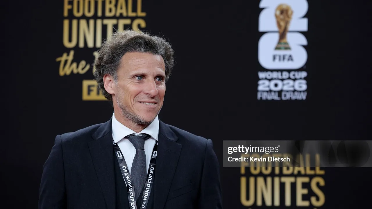 Diego Forlan Resmi Jadi Pelatih Interim Timnas Uruguay