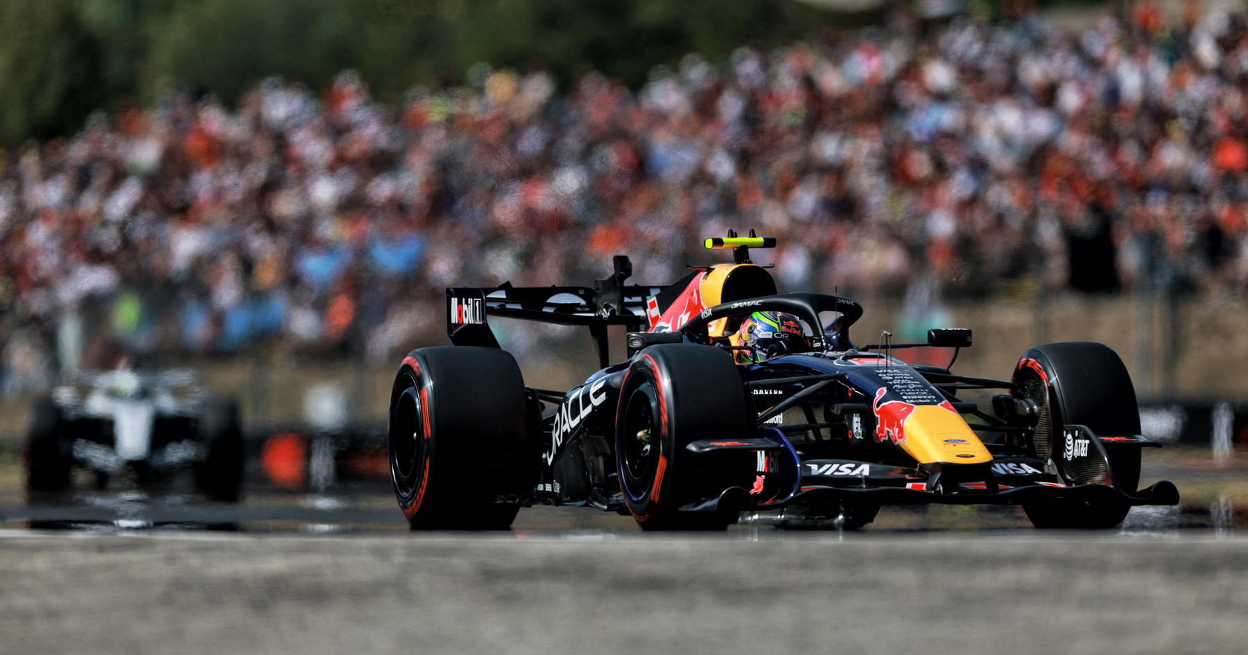 Dukungan Kuat Red Bull untuk Isack Hadjar di Tengah Isu Ricciardo