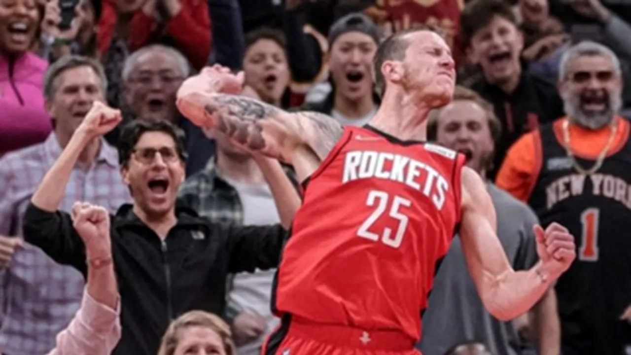 Garrison Mathews Antusias Bermain Membela Armani Milan