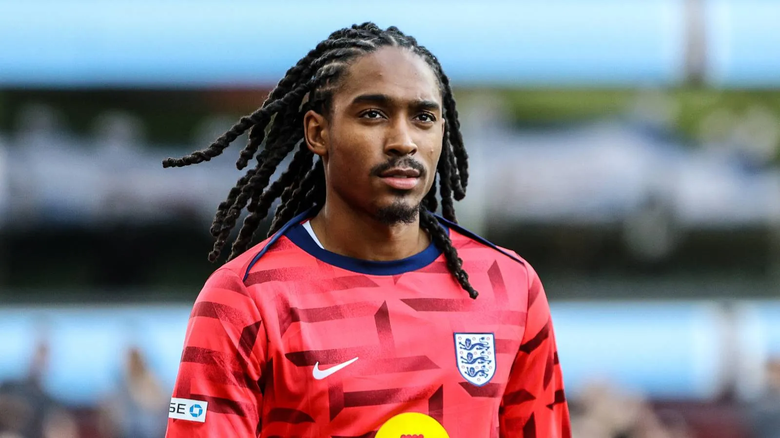 Liverpool Resmi Gaet Djed Spence, Fabrizio Romano Konfirmasi - sumber: (givemesport)