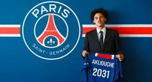 Maghnes Akliouche Resmi Gabung Paris Saint-Germain