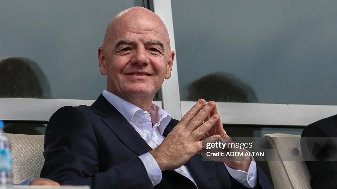 Meksiko dan Argentina tetap mendukung Gianni Infantino di tengah krisis FIFA