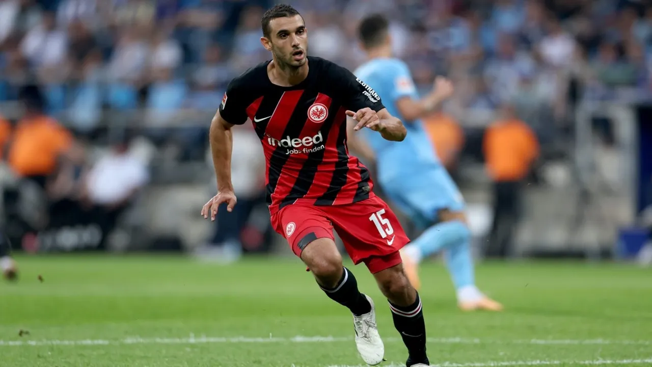 Meski Terbuang dari Frankfurt, Sevilla Masih Tertarik Boyong Ellyes Skhiri