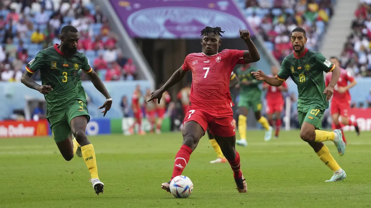 Milan Kembali Bidik Breel Embolo, Rennes Pasang Harga 15 Juta Euro