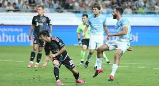 Rayan Ait-Nouri Ingin Jadi Mesin Gol Baru Manchester City