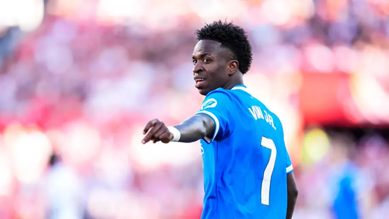 Real Madrid Jusutru Dikritik Usai Perpanjang Kontrak Vinicius